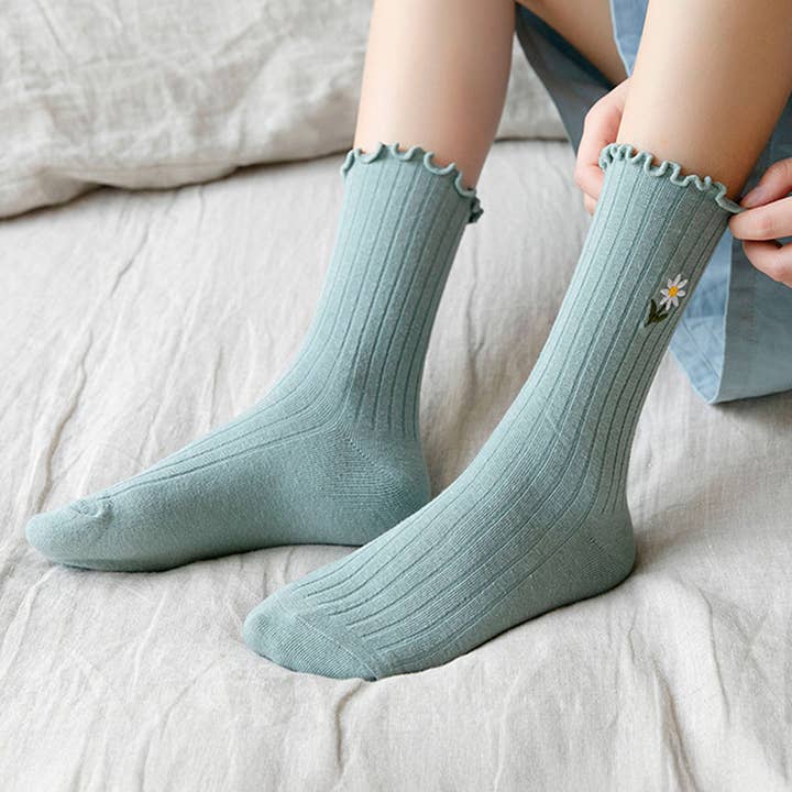 ACCITY - Wholesale Socks - Women's - Flower Embroidery Crew Ruffle Socks Women_CWMS02934