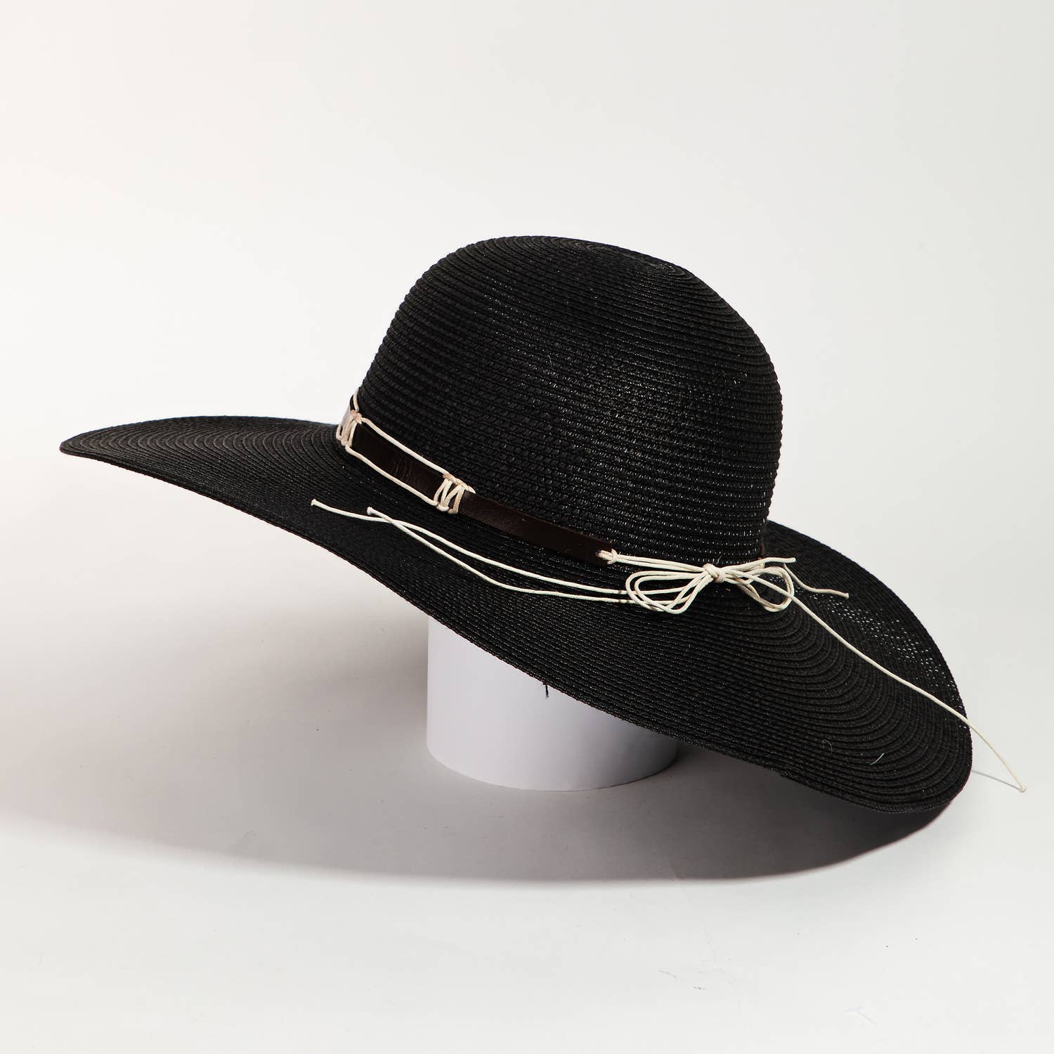 Collections by Fame Accessories - Venta al por mayor Sombrero de paja - Mujer - Sombrero para el sol de paja con tira de cuerda3