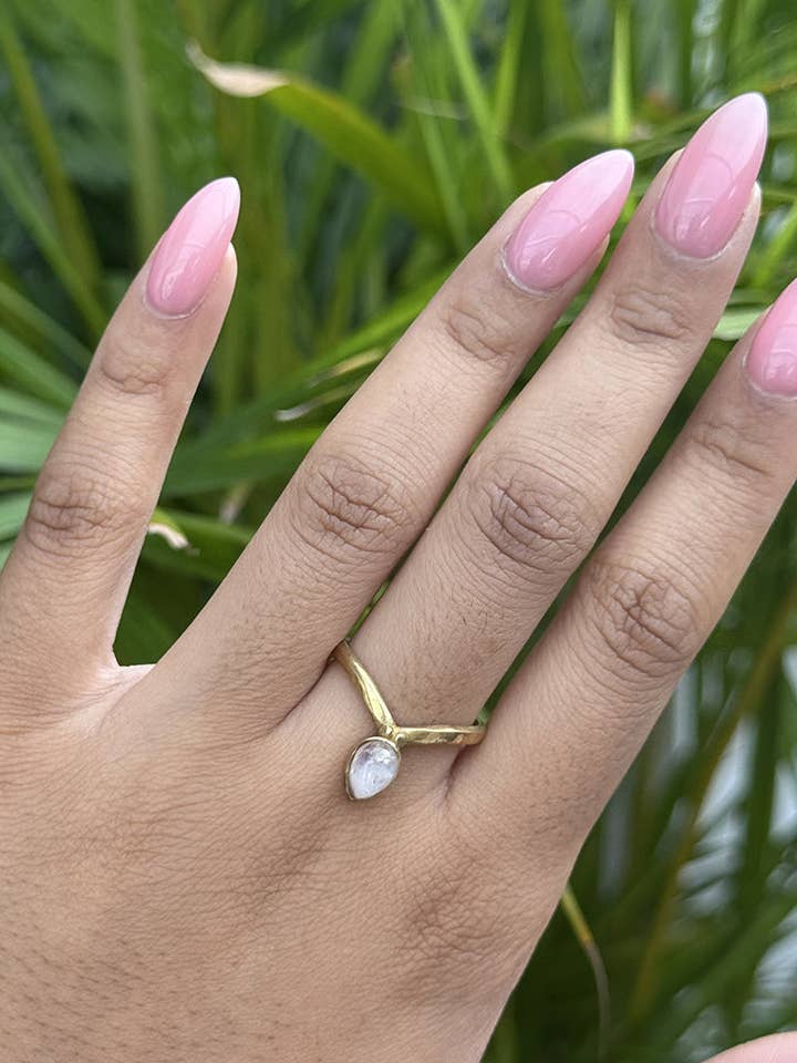 V Stone Ring for wholesale by Urbiana