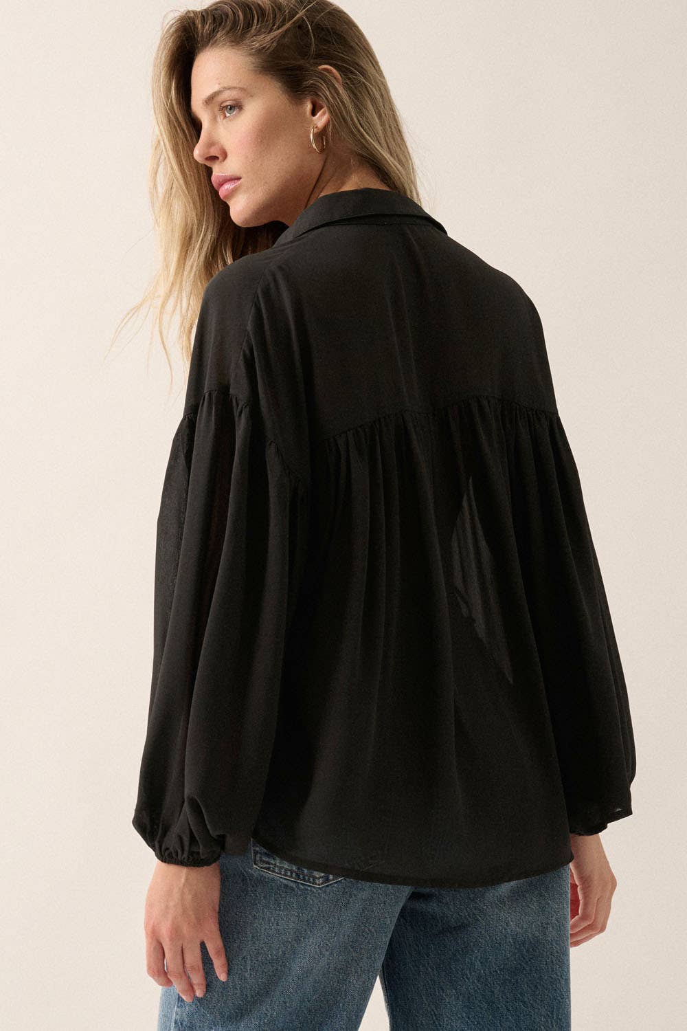 Promesa USA – wholesale Buttoned-down shirt – Women's – Solid Semi-Sheer Curve Hem Yoke Shirt3