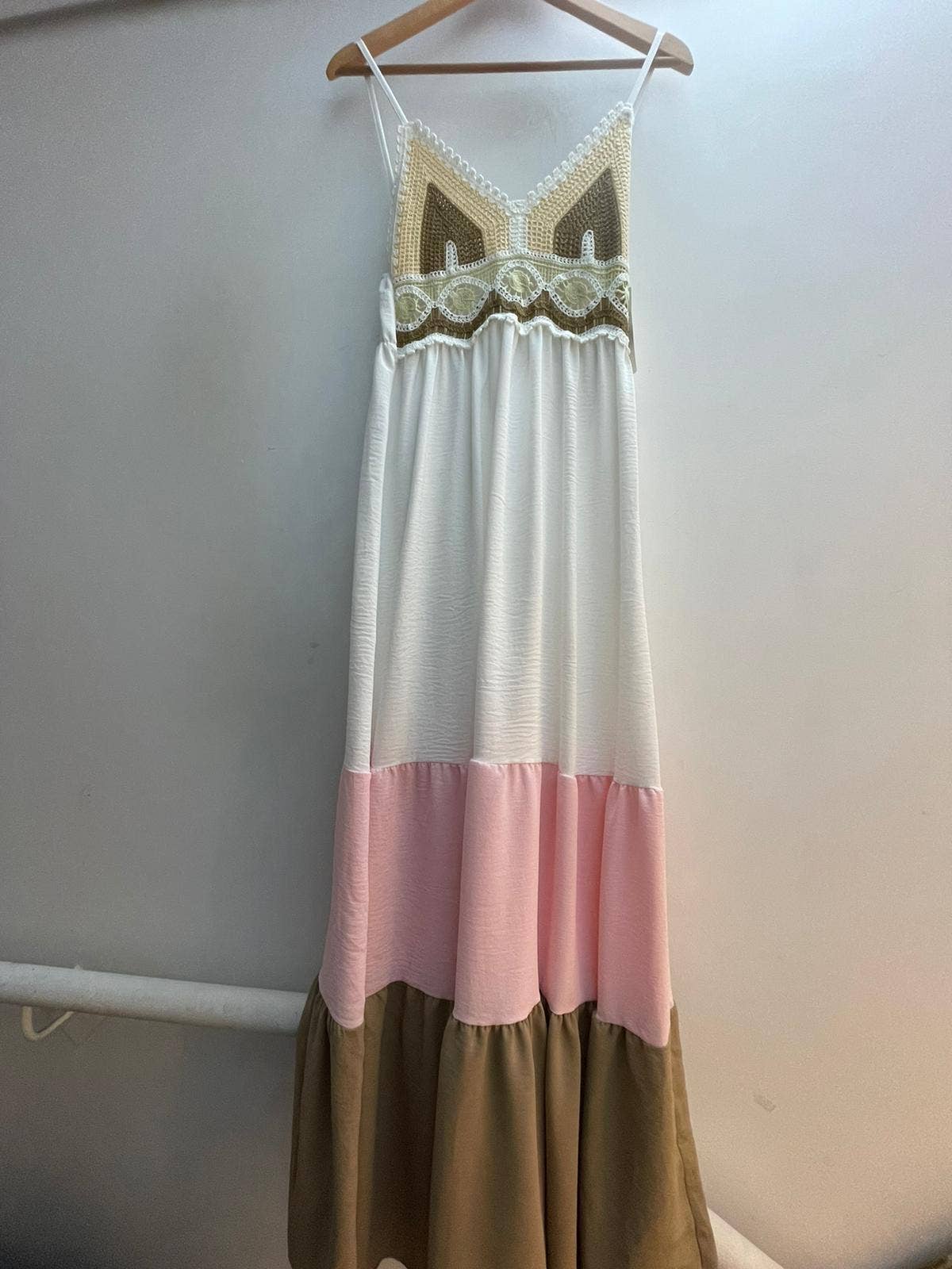 LORIANE - Venta al por mayor Vestido - Mujer - Vestido largo sin mangas bordado, talla única9