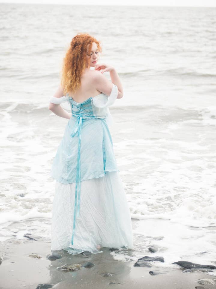 Aire to stykke kjole/æterisk silke brudekjole/Askepot for engroshandel hos Rose Red Bridal