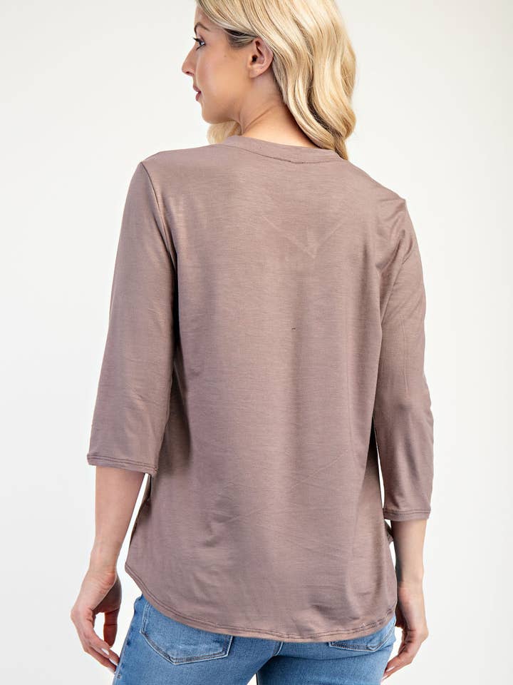 Celeste Clothing - Wholesale Shirt - Women's - V-NECK CLASSIC 3/4 SLEEVE TOP -CT4392914