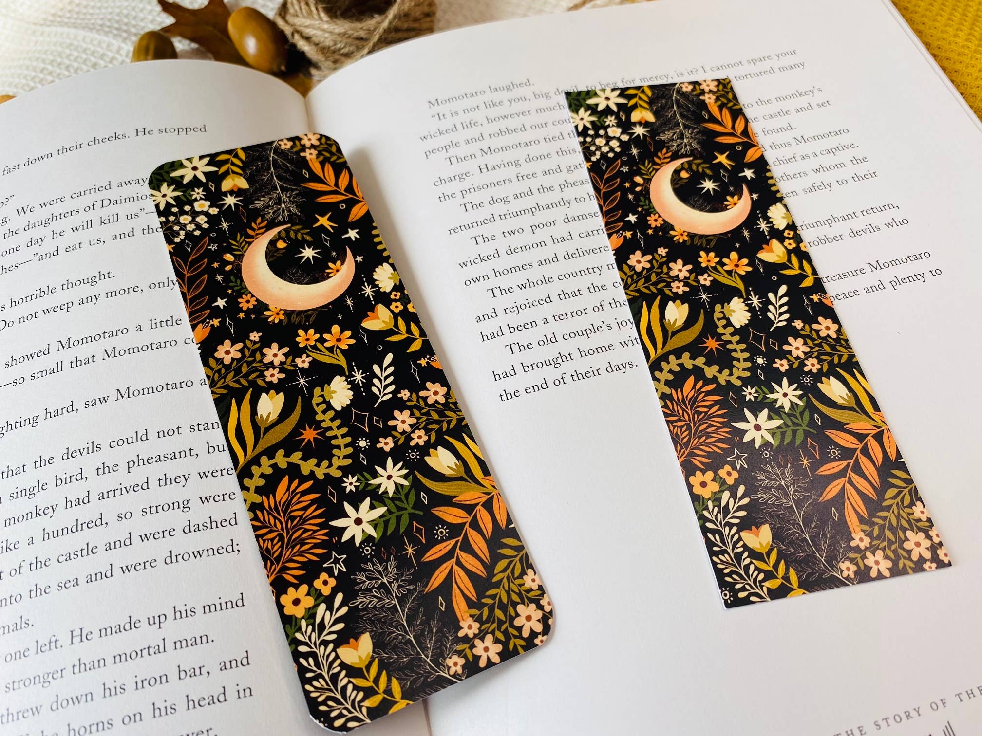 Split Moon Studios - Vente Marque-page - Marque-page Lune | Accessoires pour livres, marque-page illustré1