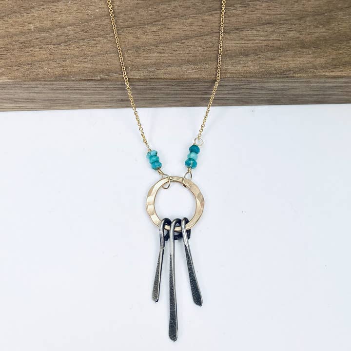 Collier Simplicity Cascade pour la vente par Laura J Designs