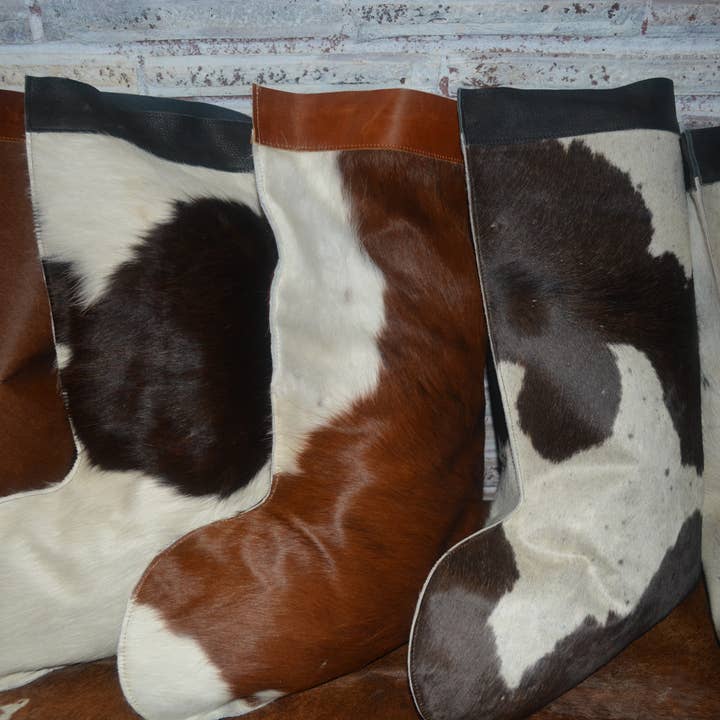 FRINGE & LUXE - Wholesale Christmas Decoration - Giant cowhide stockings 1