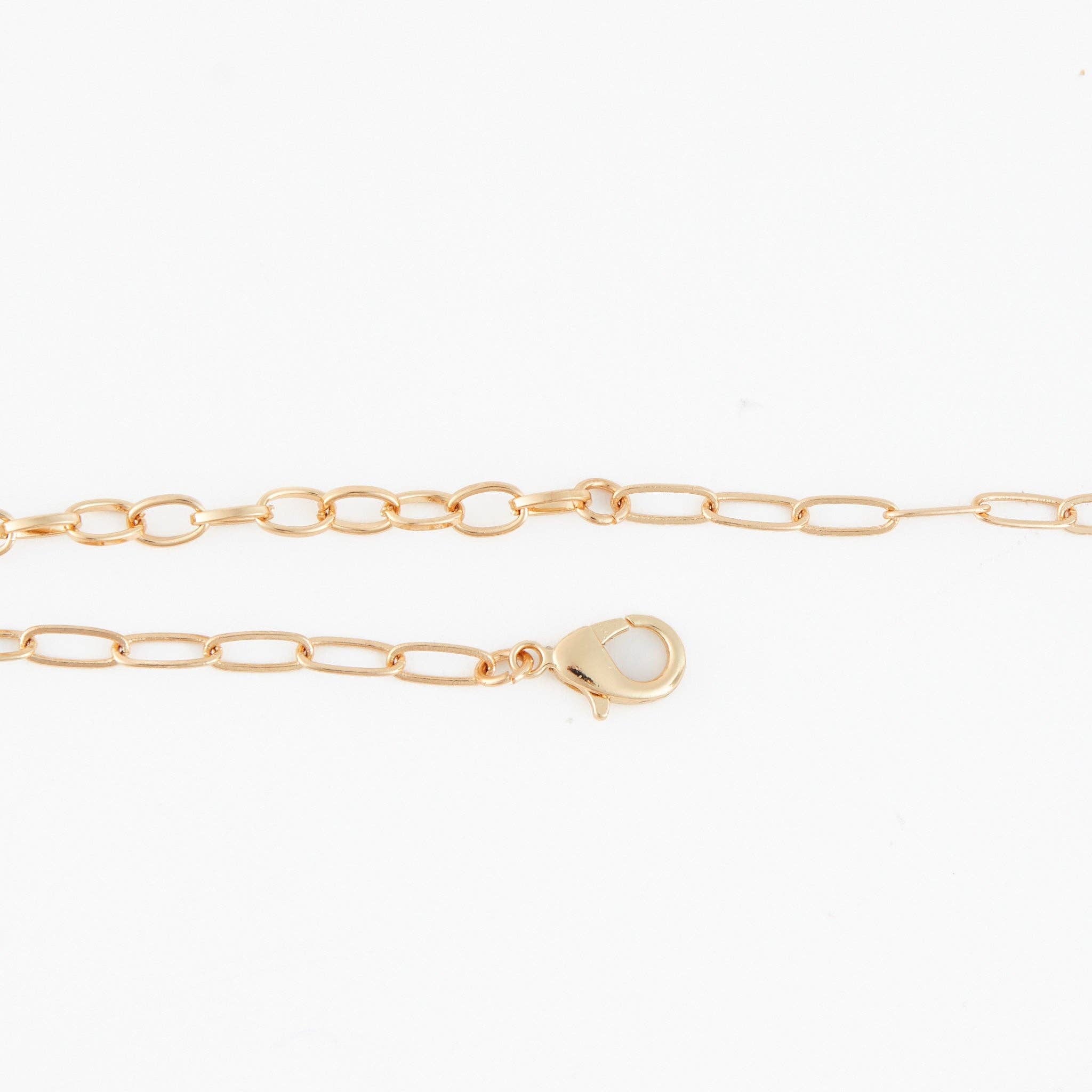 Elsie & Zoey - Wholesale Beaded/Pearl Necklace - Beaded Necklace Selene 18" Gold Paperclip Chain + Red Beads3