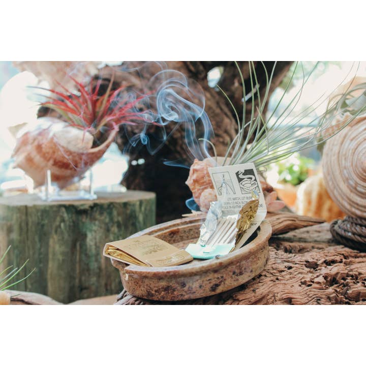 H&L NOVELTIES INC - Wholesale Incense - Box of 50 Match Books - Assorted Fragrances