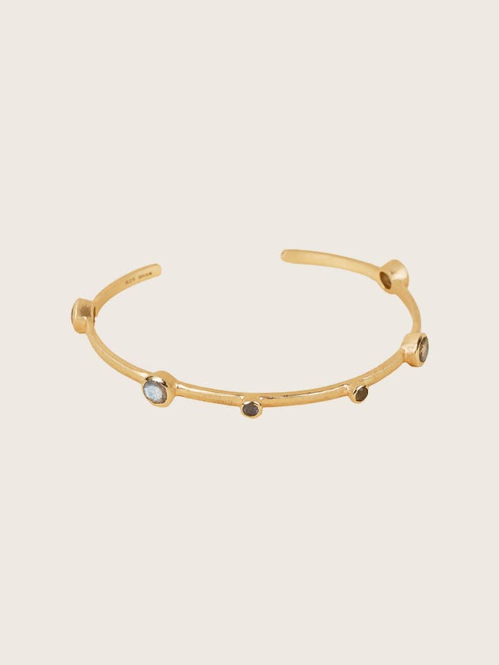 Bracelet en labradorite plaqué or fin recyclé 18K Ashni pour la vente par SHANSHAN