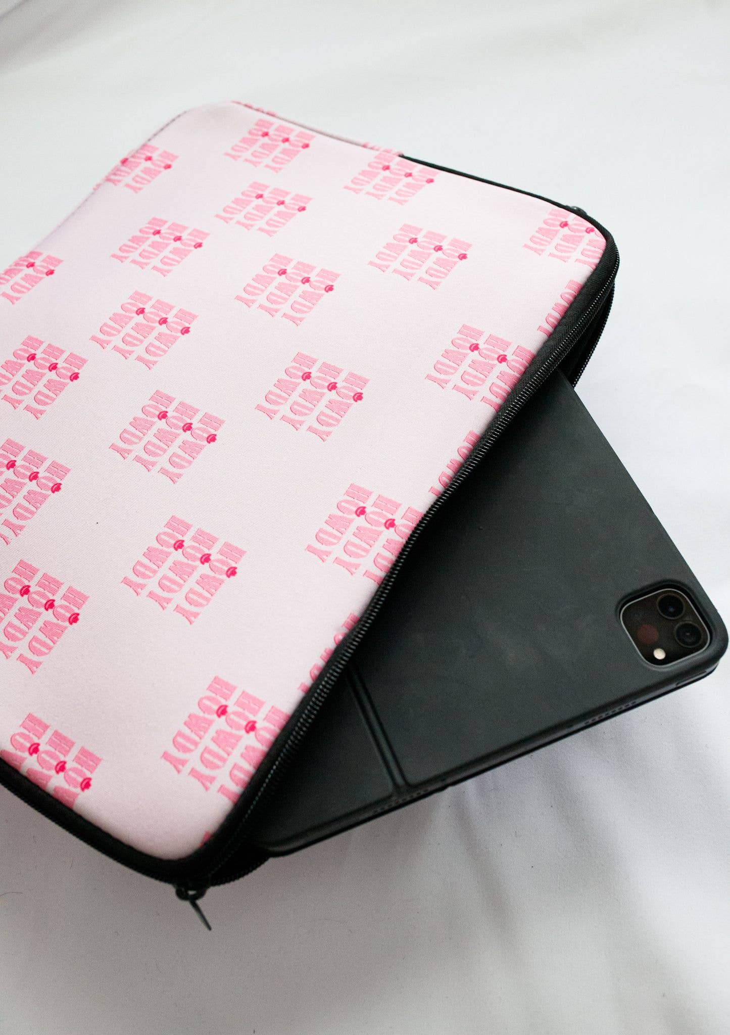 The Front Porch Label - Wholesale Laptop/Tablet Case - Women's - Howdy Laptop Case0