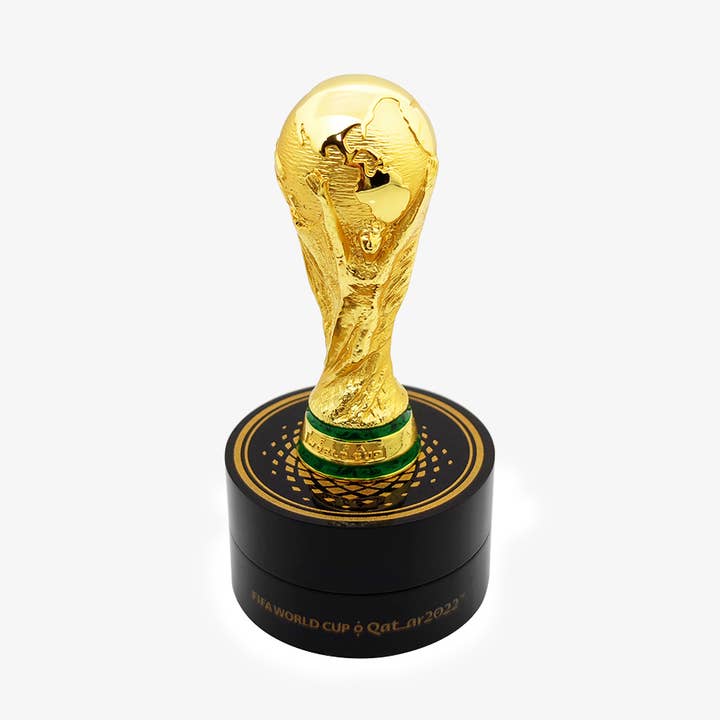 Réplique du trophée 70 mm de la Coupe du Monde de la FIFA 2022 avec support rotatif pour la vente par Honav USA