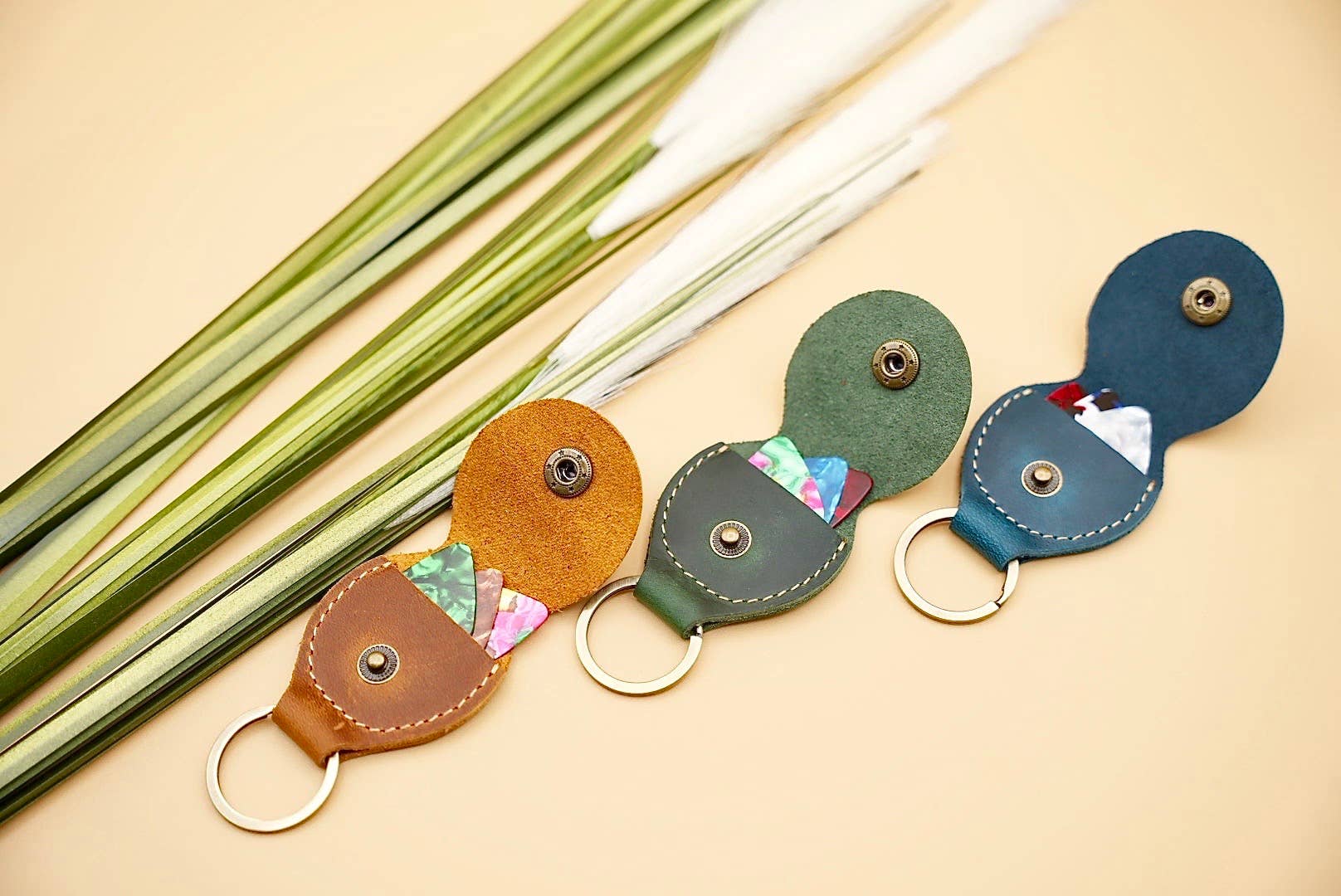 American Leather Goods - Wholesale Keychain - Unisex - Leather Guitar Pick Holder and Keychain Organizer5