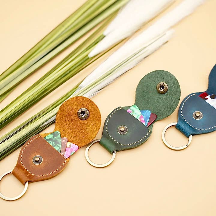 American Leather Goods - Wholesale Keychain - Unisex - Leather Guitar Pick Holder and Keychain Organizer5