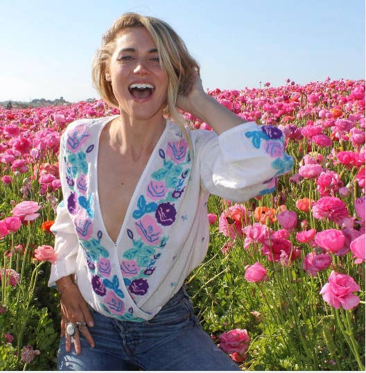 Blue Boheme – wholesale Blouse – Women’s – Lara Embroidered Crop Top Natural/Multicolor2