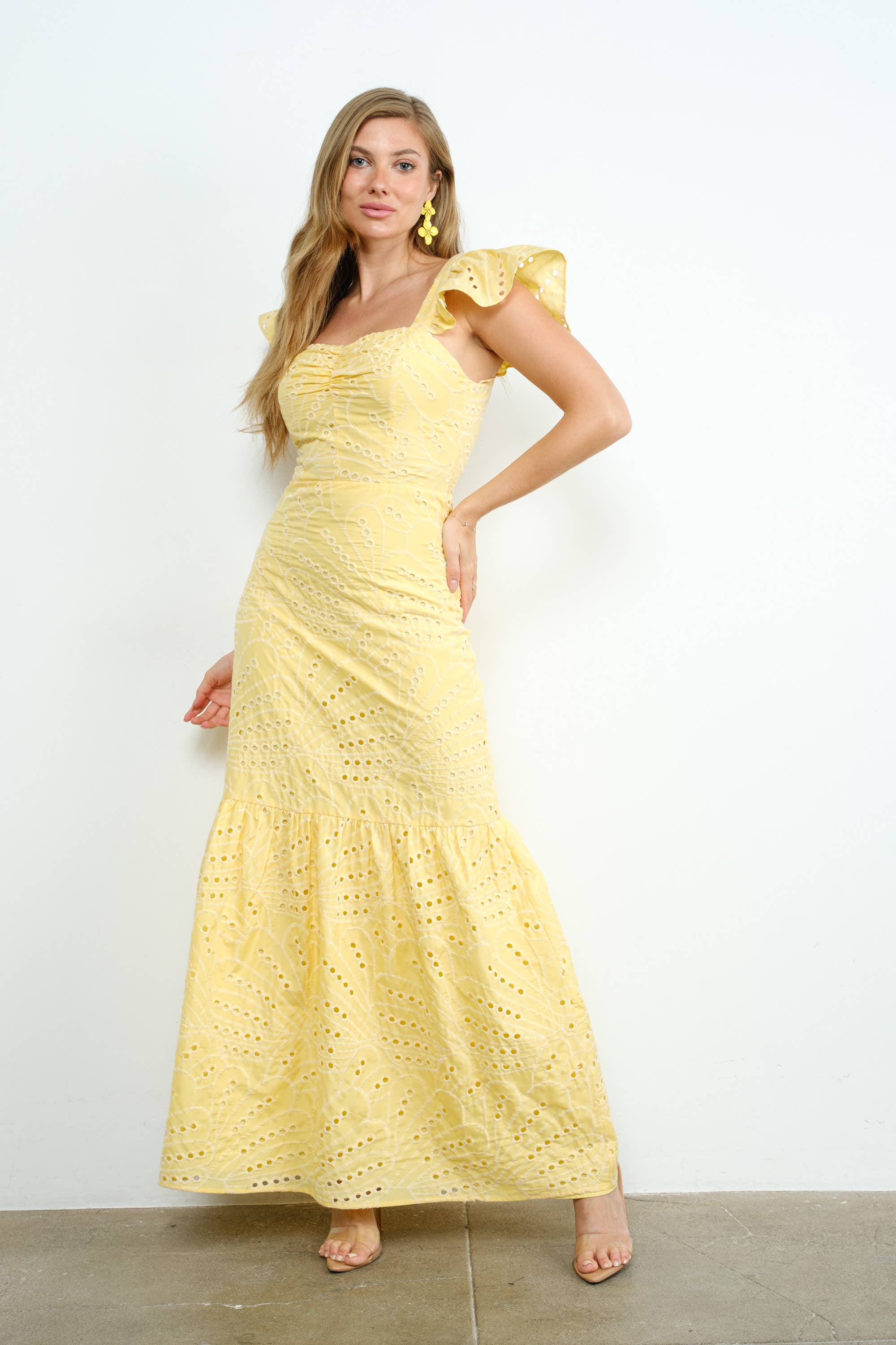 Tea & Cup - Vendita all'ingrosso Vestito - Donna - Abito lungo con scollo a cuore e ricami traforati7