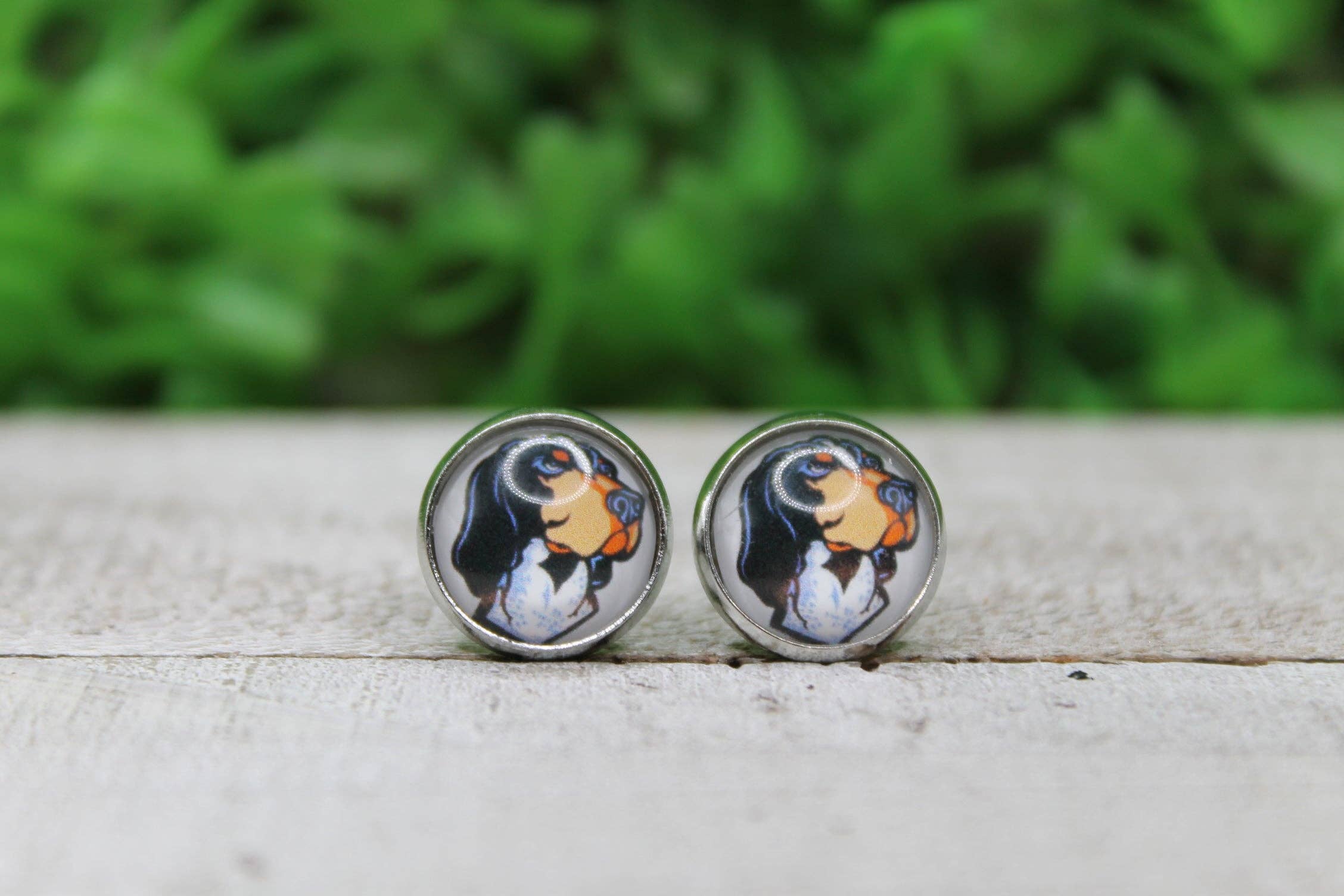 Hylidae Boutique - Wholesale Stud/Post Earrings - TN Vols Mascot 12mm Glass Stud Earrings0