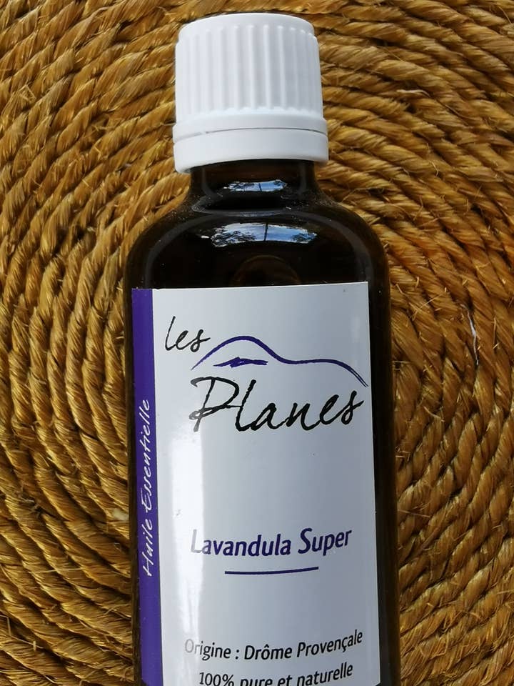 Aceite esencial Lavandula Super para venta al por mayor de Les Planes