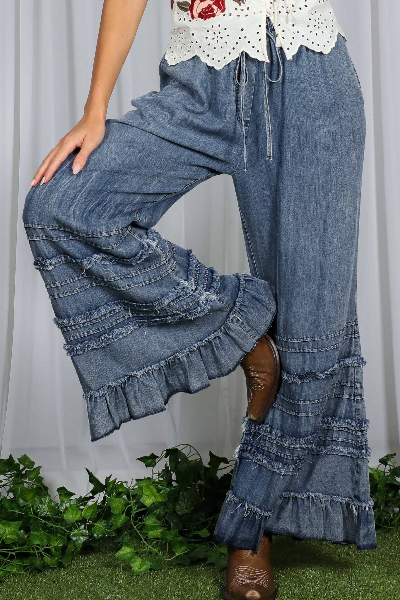 【未使用品】RUFFLE DETAIL DENIM PANTS Wholesale ruffle jeans for your store
