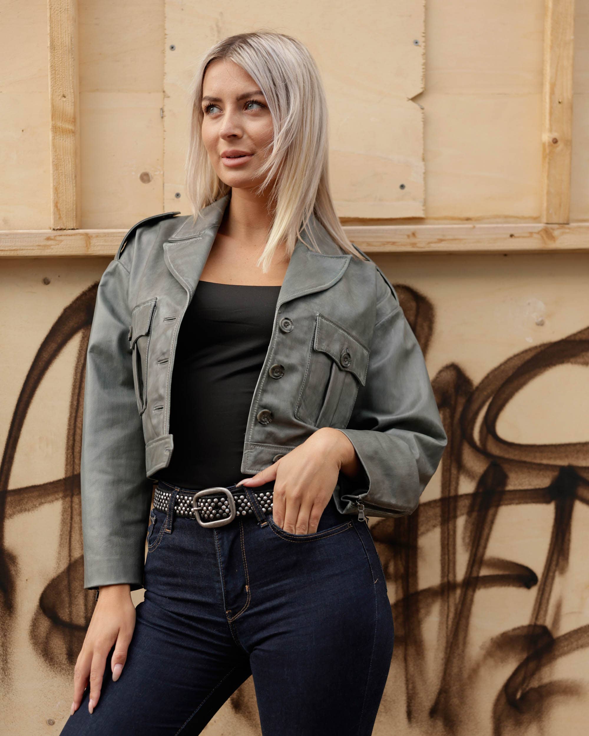 Amsterdam Heritage Leather Belts, Bags, Jackets & Apparel - Wholesale Belt - Women's - Britta | Vintage Silver Buckle Studded Leather Belt Women13