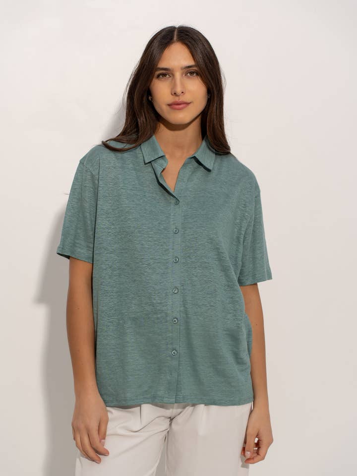 Chemisier 100% lin oversize manches courtes pour la vente par jw.atelier