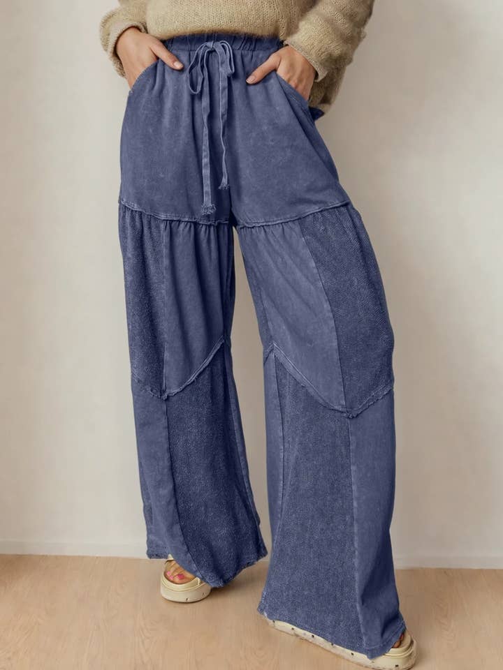 Pantalon Hazel Mineral Wash - Bleu pour la vente par Indie & Co. | Women's Apparel