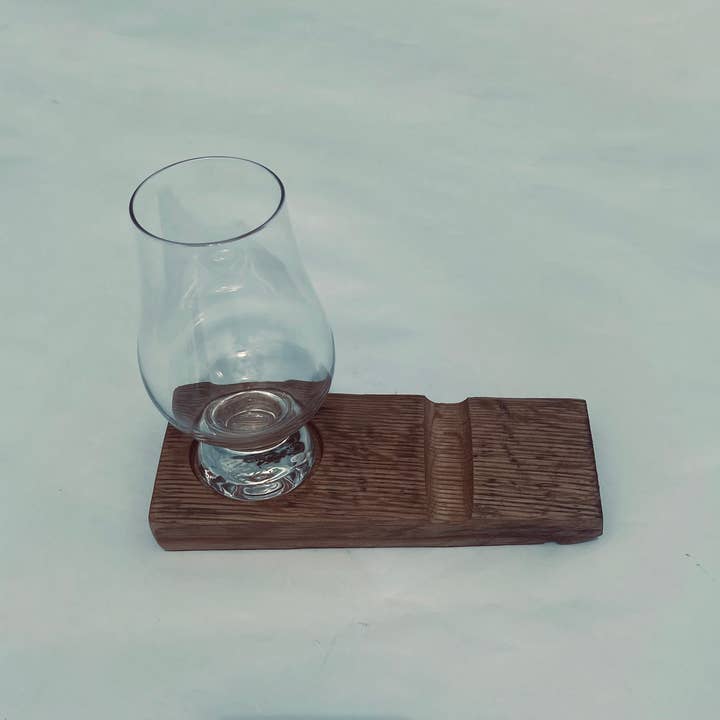 Fire & Fluff Laser Art Studio – wholesale Ashtray – Bourbon Stave GlenCairn Holder w/ Cigar Rest1