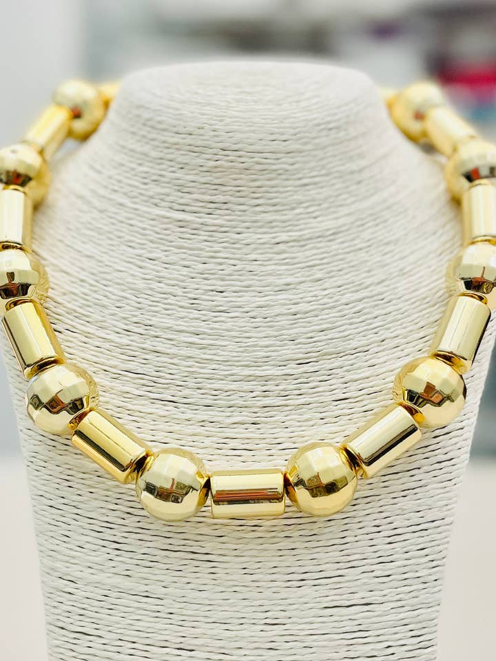 CHIC - Glam Pointillé (doré) BNK310 pour la vente par TWO FORTY TWO