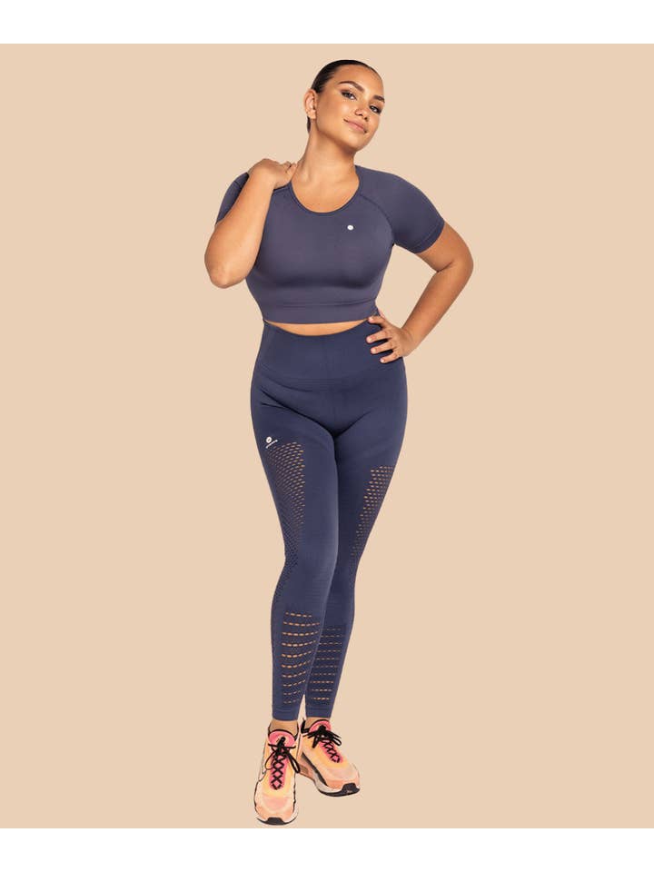 Anaissa - Wholesale Sport-/loungelegging - Dames - Naadloze compressiebroek met opengewerkte details, Naya9