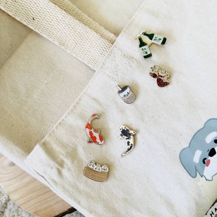 Milky & Co. Studios - Wholesale Lapel Pin/Button - Soju JJang Hard Enamel Lapel Pin