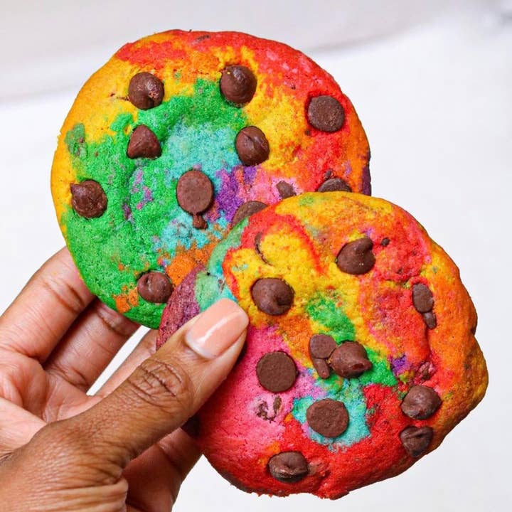 Baked in Color - Wholesale Cookie - Giant Rainbow Chocolate Chip Cookie Box - 15 cookies per box1