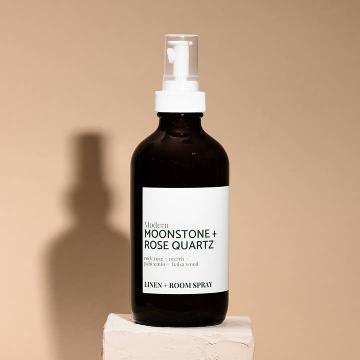 Pierre de Lune + Quartz Rose pour la vente par Modern Makers Provisions