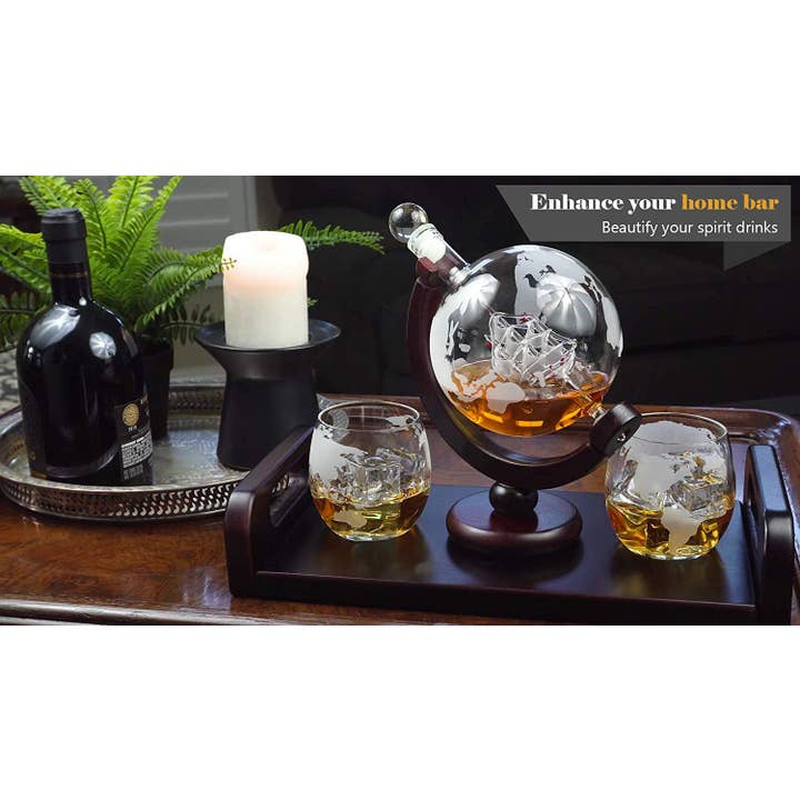 Bezrat – Engroshandel Karaffel – Ætset Globe Whisky Karaffel+ 2 Whisky Briller på Rich