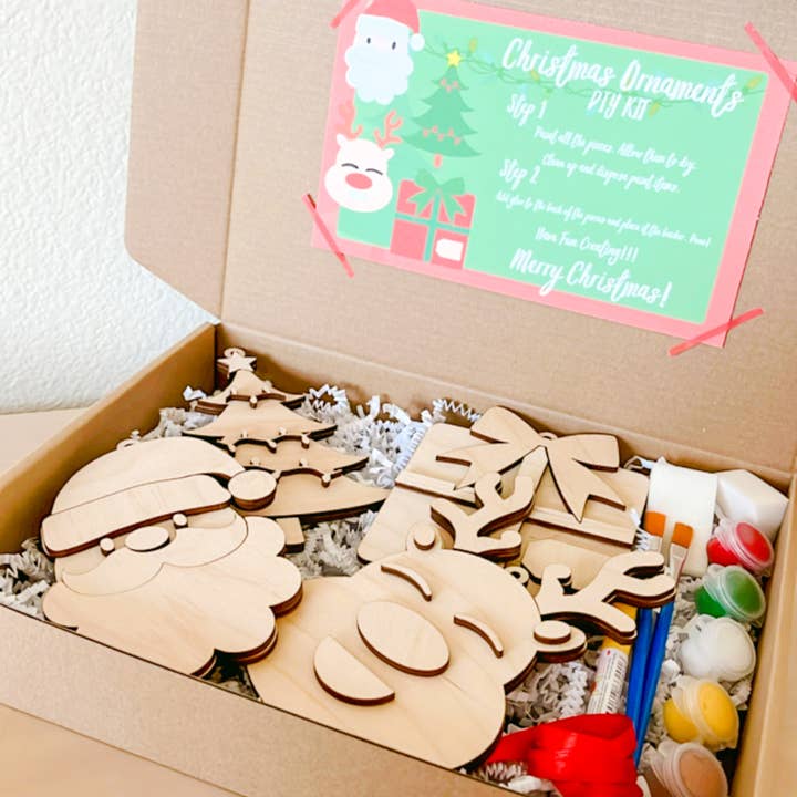 OBX Prep - Wholesale DIY Craft Kit - Christmas Kids' Ornament DIY Painting Kit w Santa, Reindeer,10