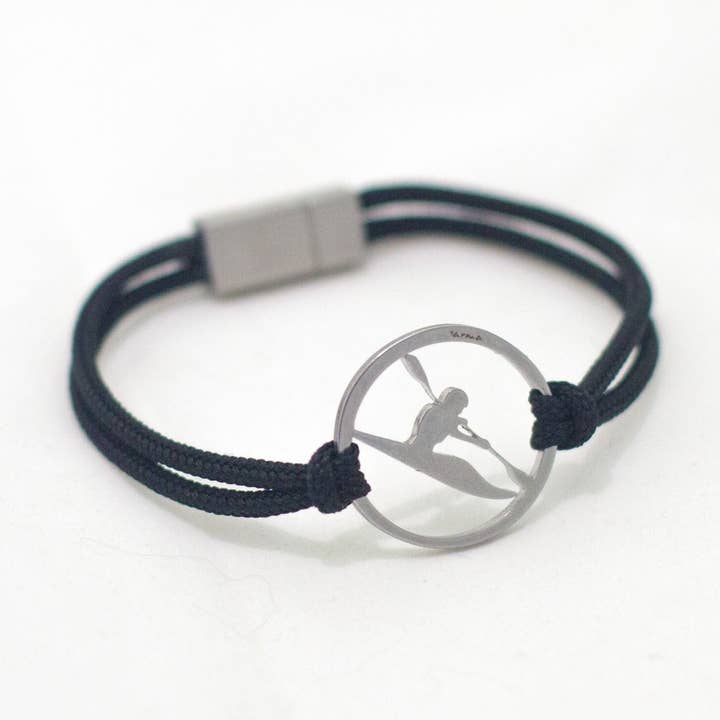 Le bracelet Kayaker pour la vente par Tarma Designs
