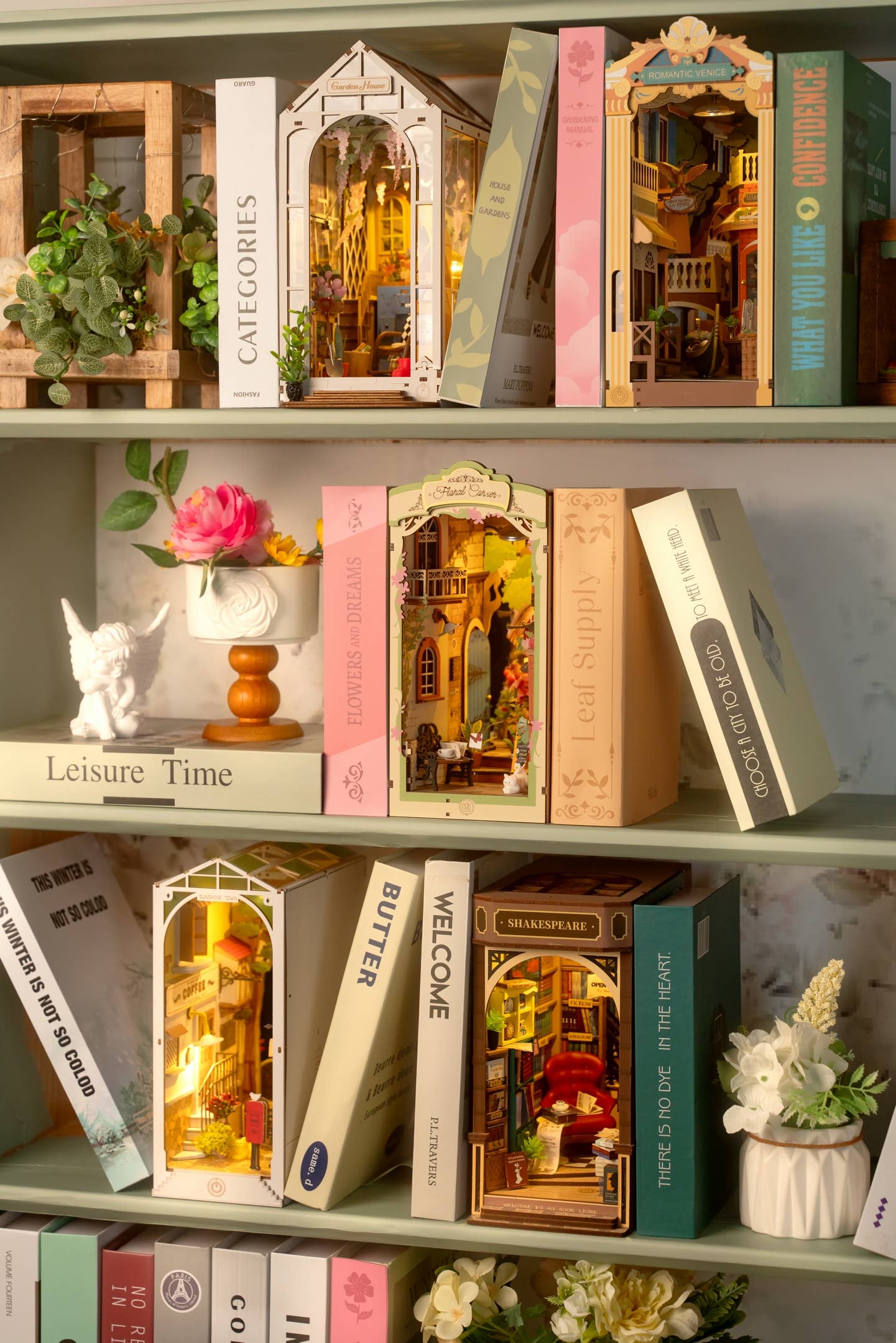 Hands Craft - Wholesale Puzzle - Kids - DIY Book Nook Kit: Floral Corner with Dust Cover15