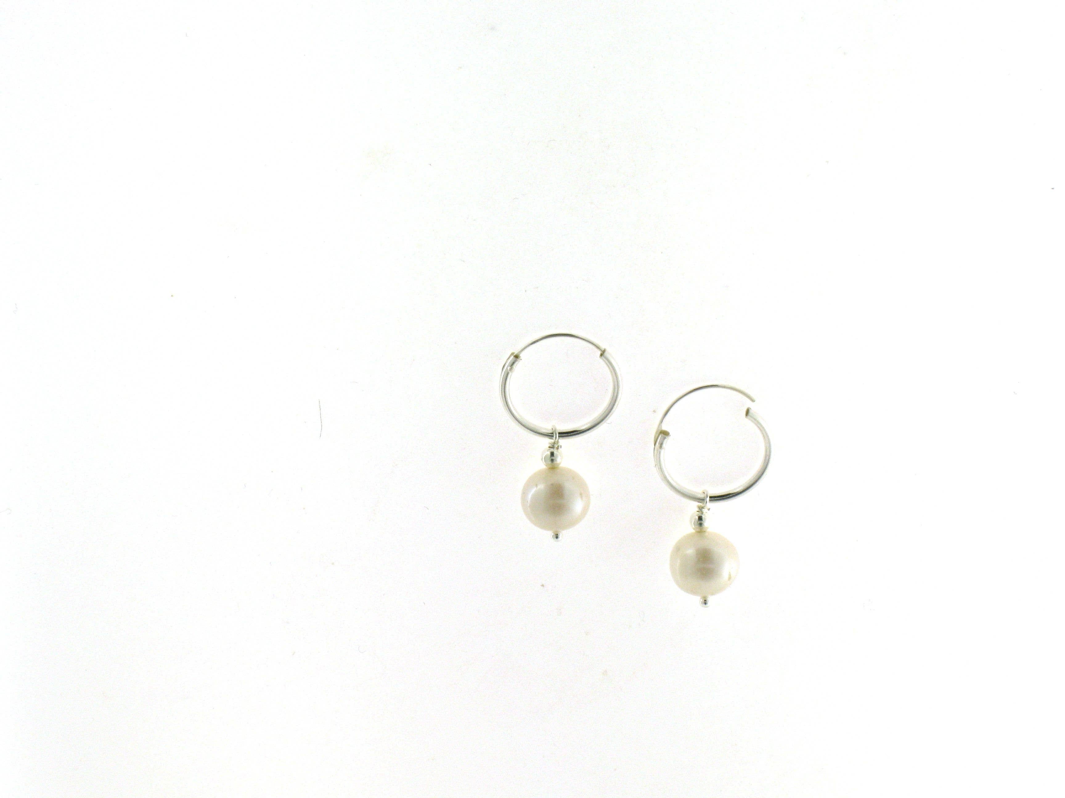 Yneda Jewels - Wholesale Hoop Earrings - Pearls earrings, silver 925 earrings, pearls hoops.6