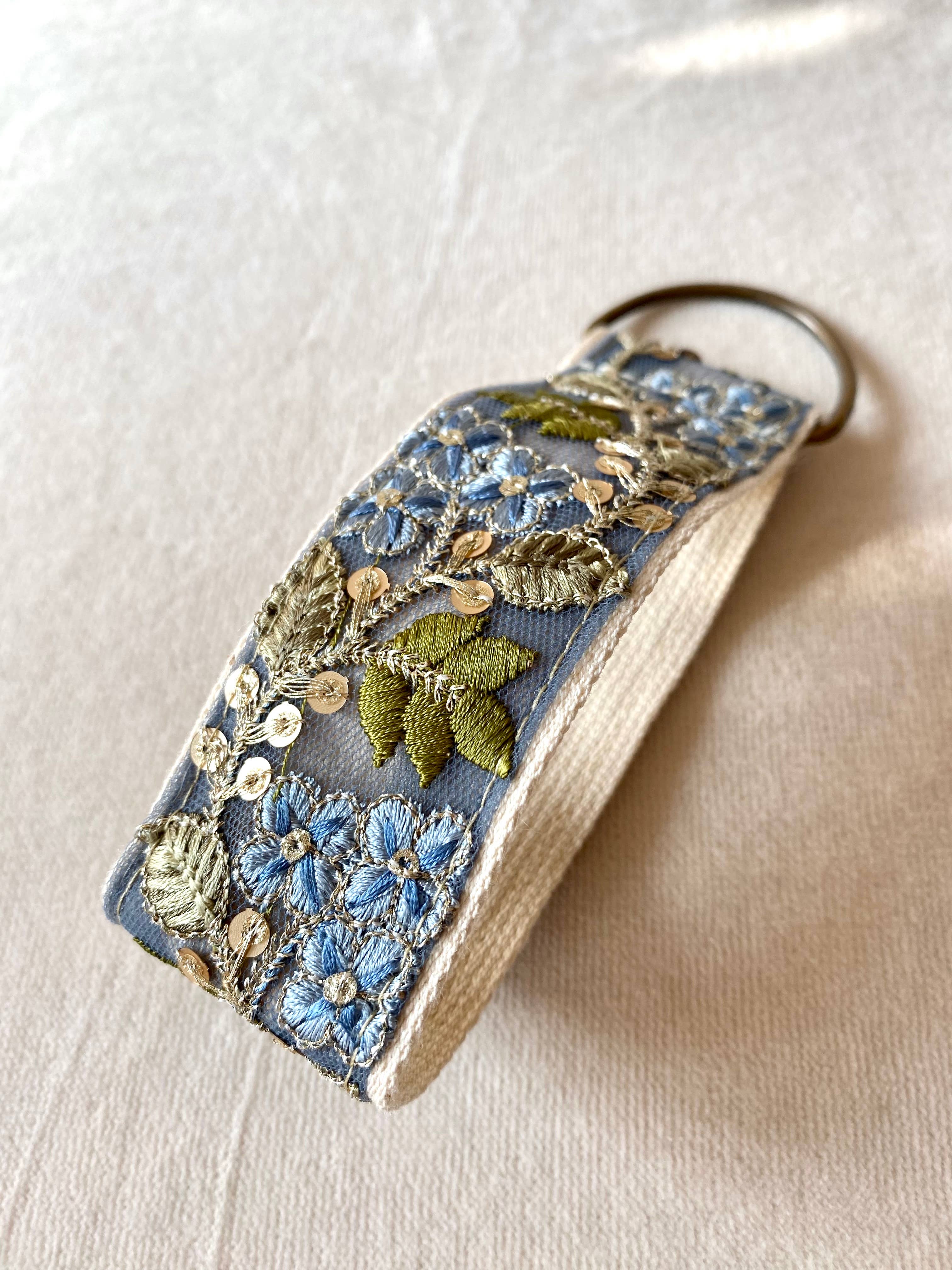 Temple of Treasure - Wholesale Keychain - Women's - Harvest Grapes in Blue - floral keychain - autumn gifts 1