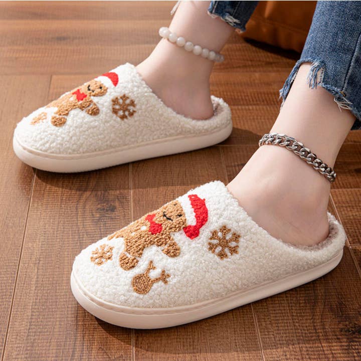Surtido Zapatillas festivas acogedoras con forma de pan de jengibre y nieve - HOLI de venta al por mayor en Faire