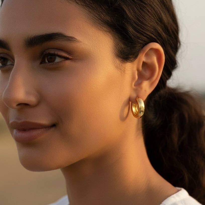 DUESTELLE ITALIA - Wholesale Hoop Earrings - Bold&Gold Hoops - Gold-plated earrings with cubic zirconia1