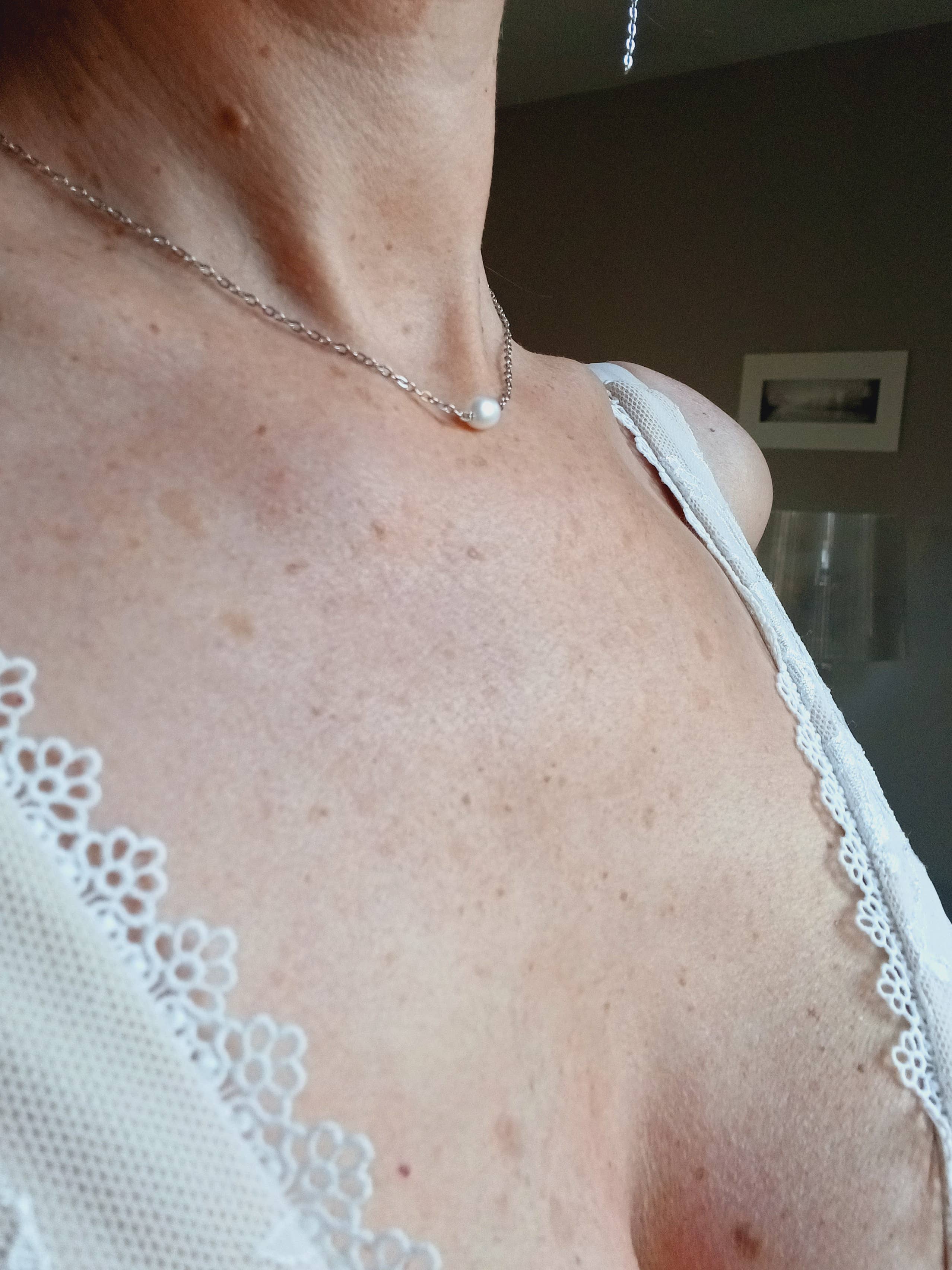 L'atelier du 6 - Venta al por mayor Cadena para cara/cuerpo - Collar de espalda para adornar un vestido de novia con perlas.6