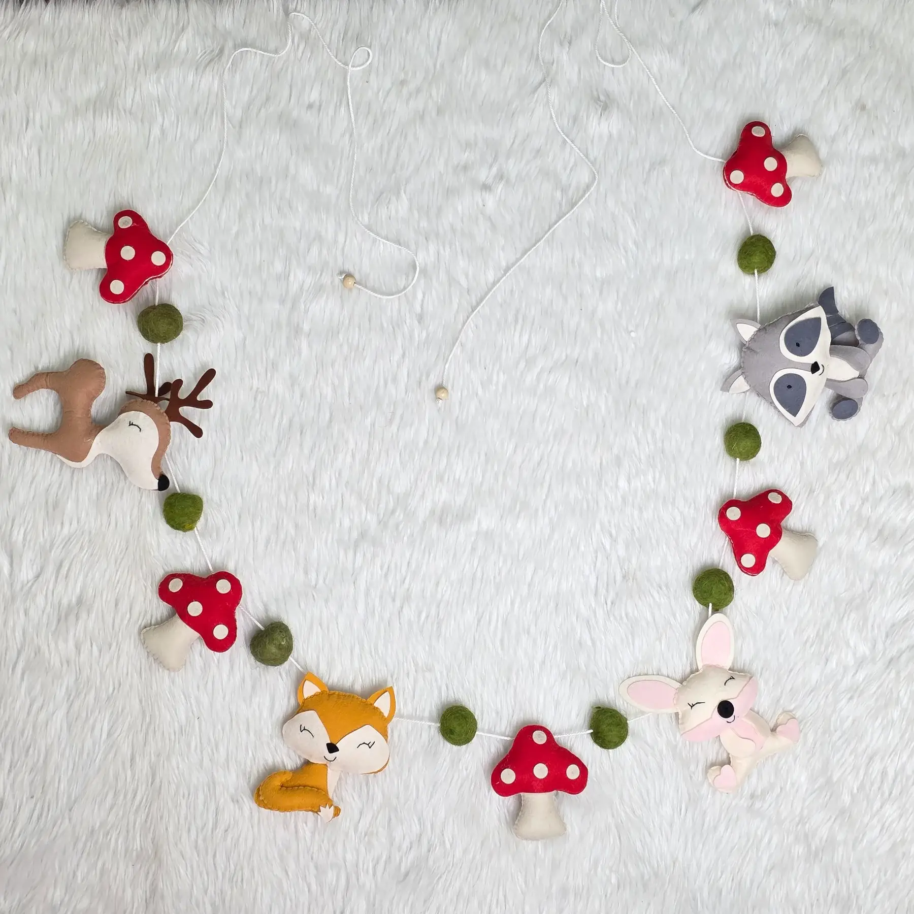 Ash and Vi - Wholesale Bunting/garland - Woodsy Wonders Bunting/Garland 0