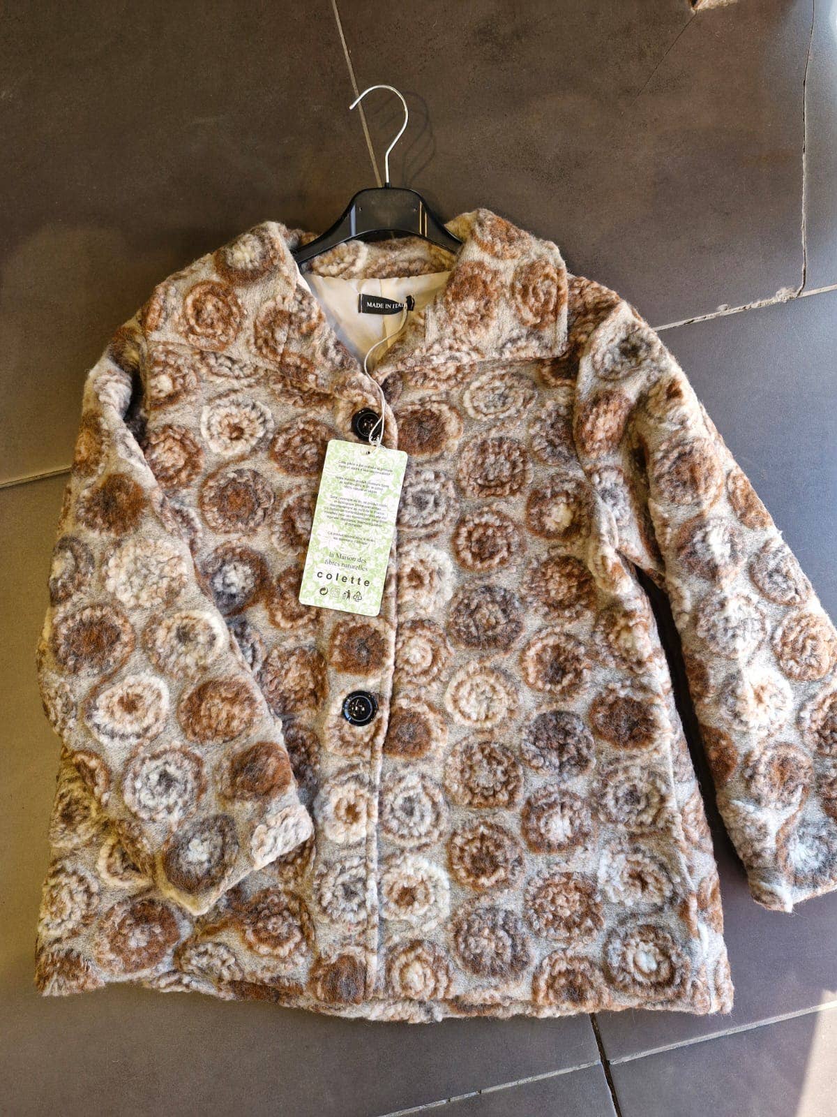 grå Ulljacka förädlad 09028 80% Ull 20% Polyester för wholesale på Faire3