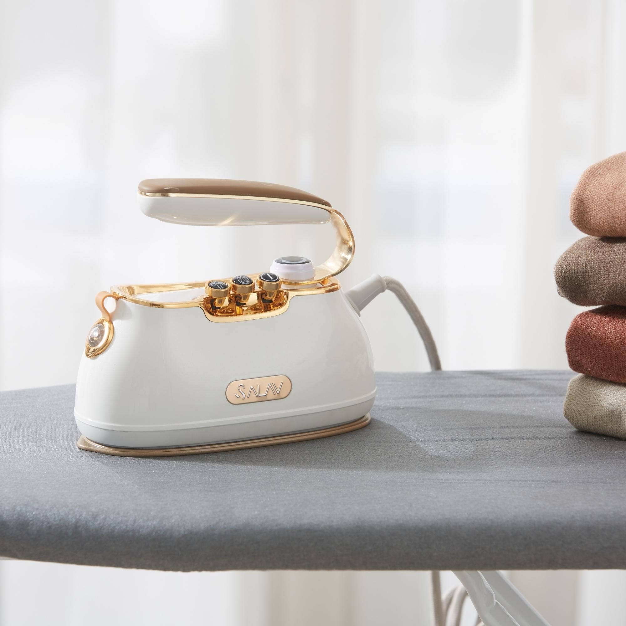 Salav-True & Tidy – wholesale Steamer – Retro Edition Duopress Steamer and Iron31