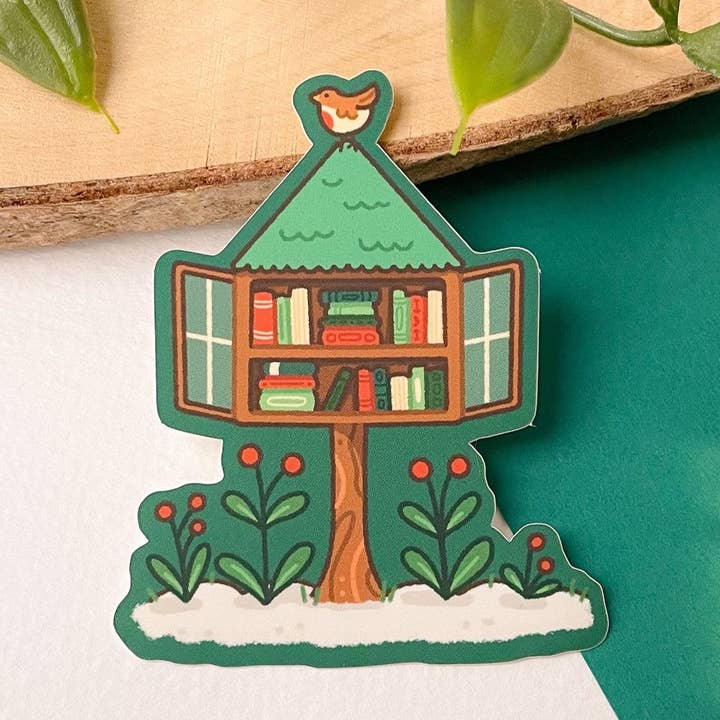 Petite bibliothèque - Autocollant en vinyle mat pour la vente par Laurel Mae Art