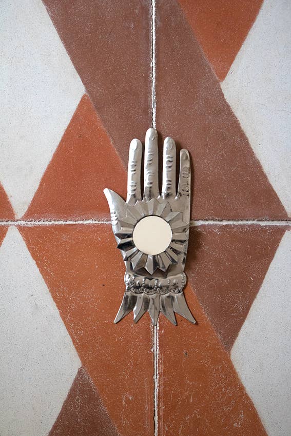 P.I.Project America - Wholesale Ornament Set - Ornement en étain Milagro mexicain à main3