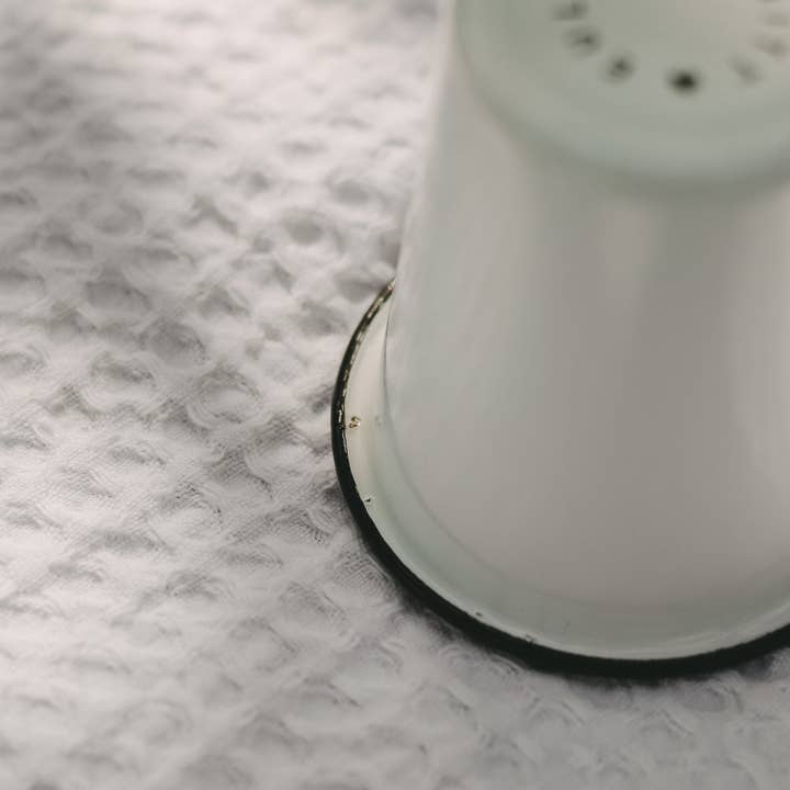 Eulenschnitt - Wholesale Drinking Glass/Cup - Enamel Mug Heart Pure White (PU = 6 pcs)5