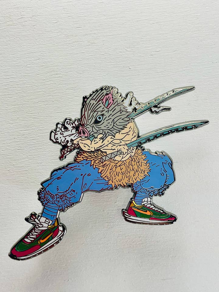 Épinglette Demon Slayer Inosuke en émail pour la vente par Pancho Abalos