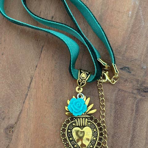Miss DJ Angel - Wholesale Pendant/Charm Necklace - Heart choker, green-gold heart necklace, ex-voto charm, choker gift for mom, gift for wife/loved one, handmade choker6