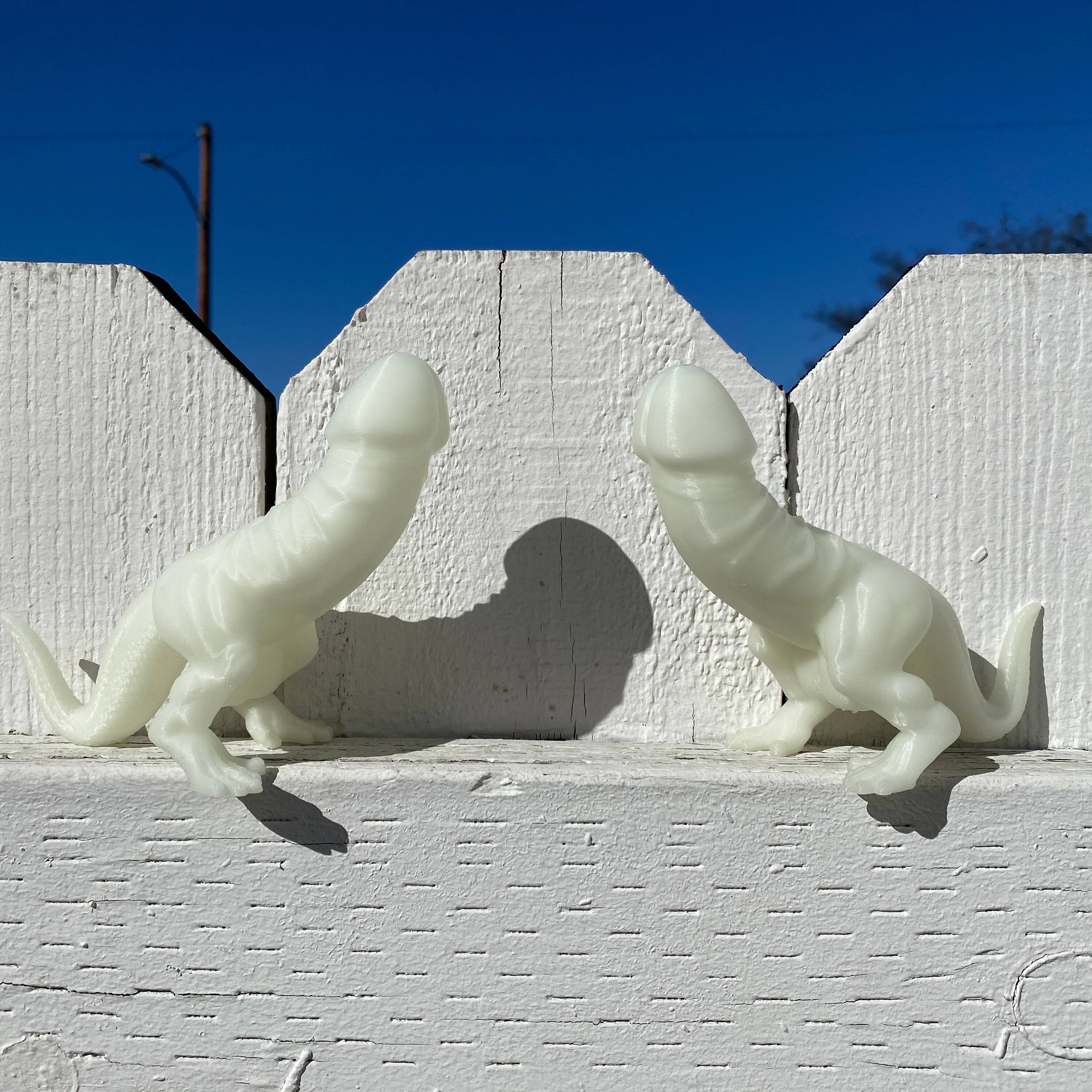 NumanPrints – Großhandel Scherz-/Geschenkartikel – Im Dunkeln leuchten! Dino-Dick Dickasaurus Rex Bachelorette6