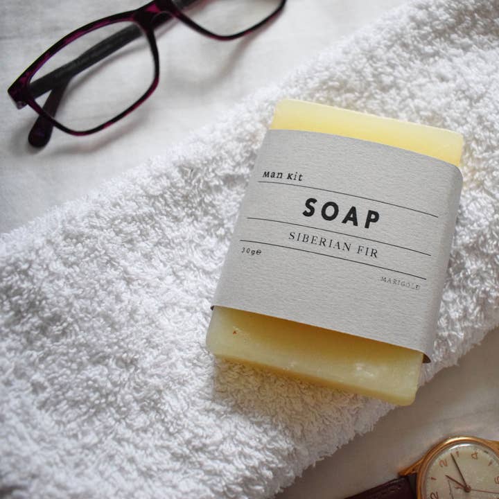 Marigold Charms - Wholesale Set met bad- en lichaamsproducten - Heren - Veganistische cadeauset voor mannelijke verzorging1